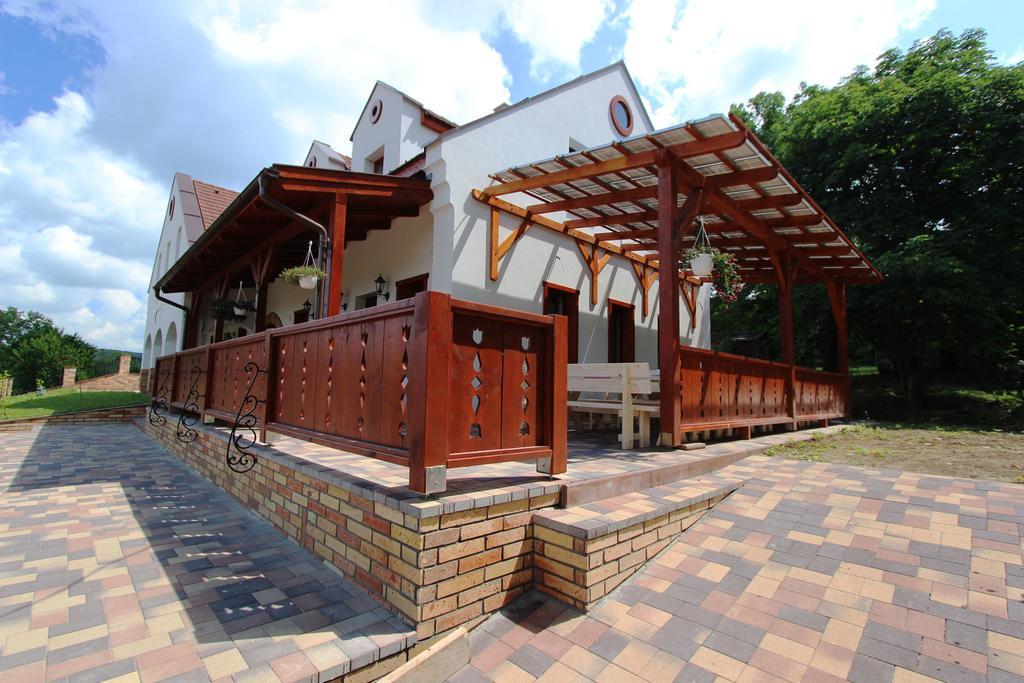 Gesztenyes Vendeghaz Garab Exterior photo