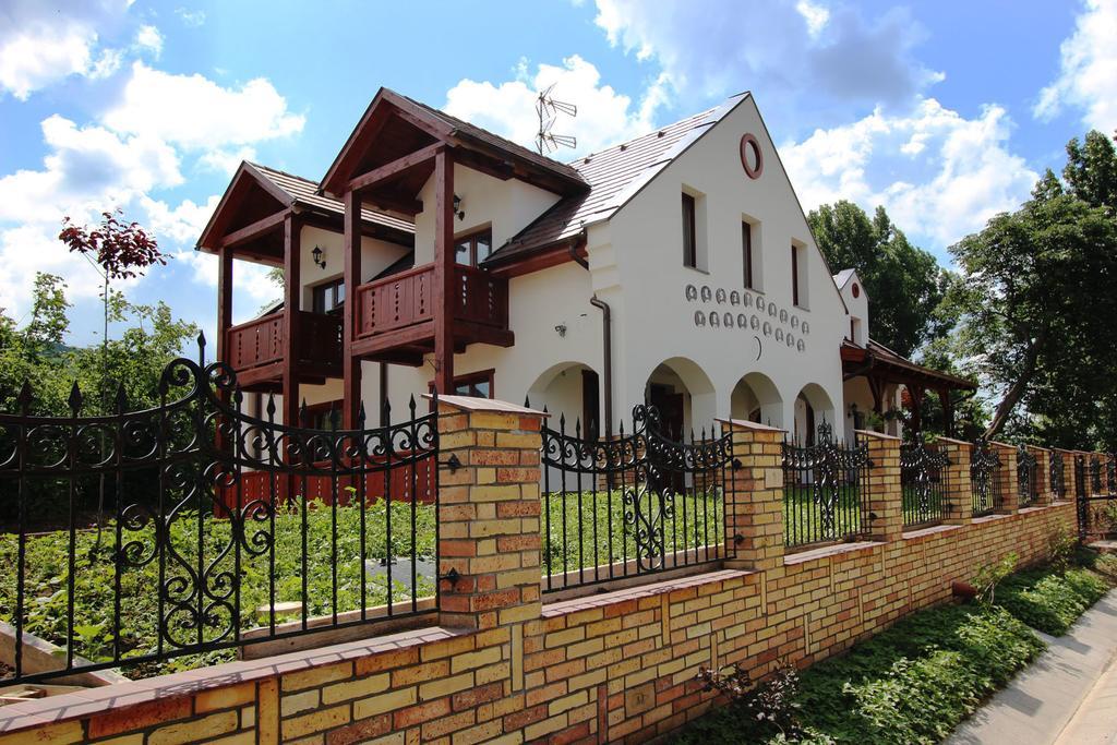 Gesztenyes Vendeghaz Garab Exterior photo